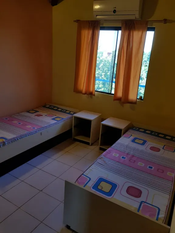 Se Alquila Habitaciones En San Lorenzo — foto 3