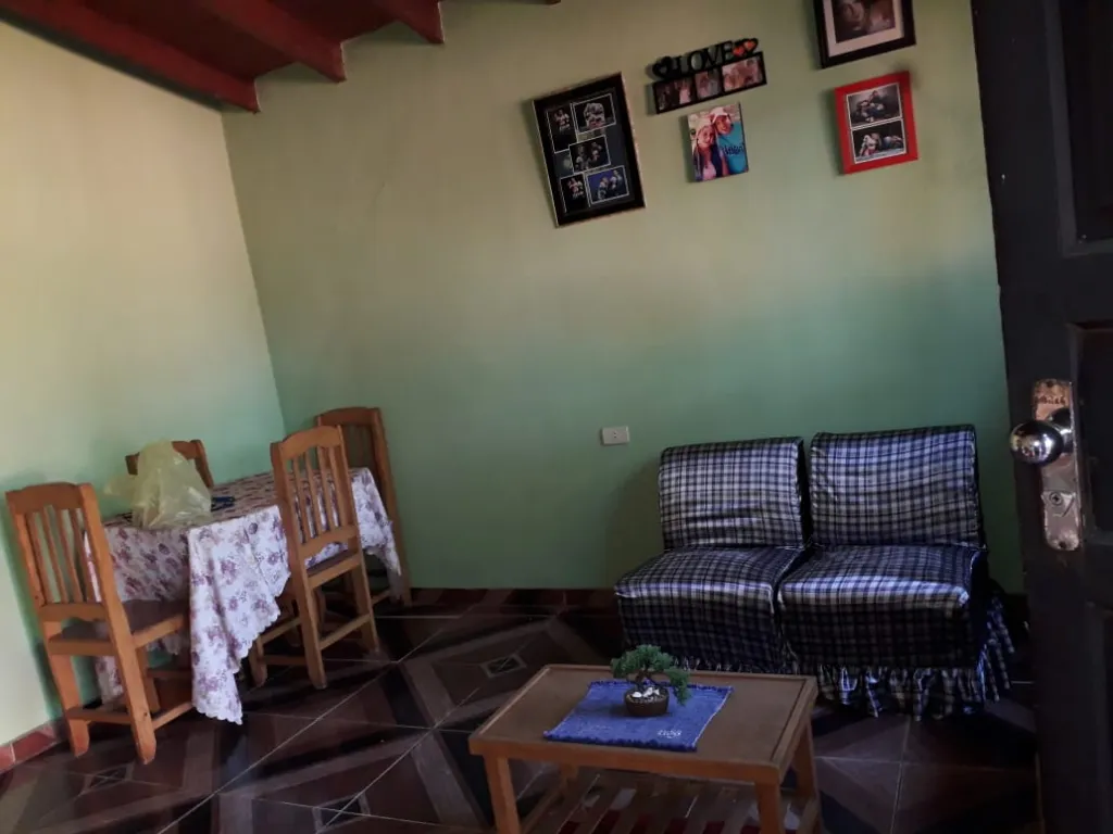 LINDA CASA EN VILLA ELISA A CUADRAS DE CIUDAD MUJER Y ASFALTO — foto 3
