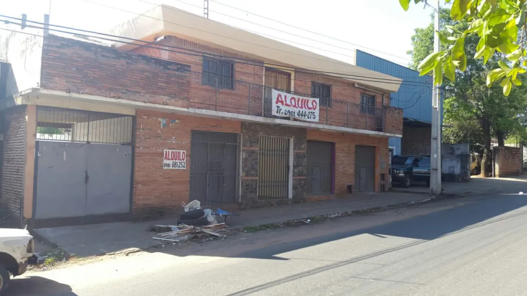 Departamento 3 habt. C 3 salones comerciales FDO. ZONA SUR — foto 2