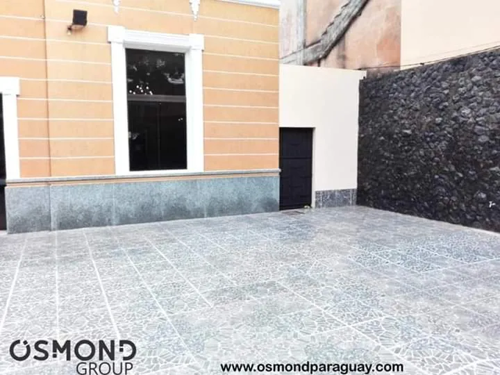 HERMOSO LOCAL EN CENTRO DE ASUNCIÓN — foto 2