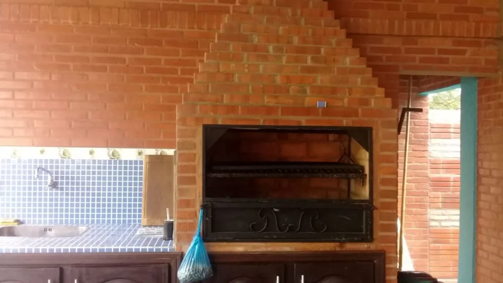Vendo hermosa casa en centro de Limpio — foto 3