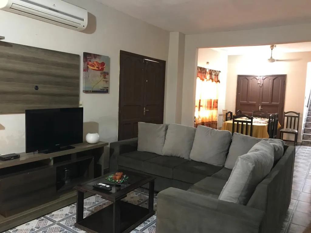 VENDO CASA EN 4TO BARRIO-LUQUE. — foto 2