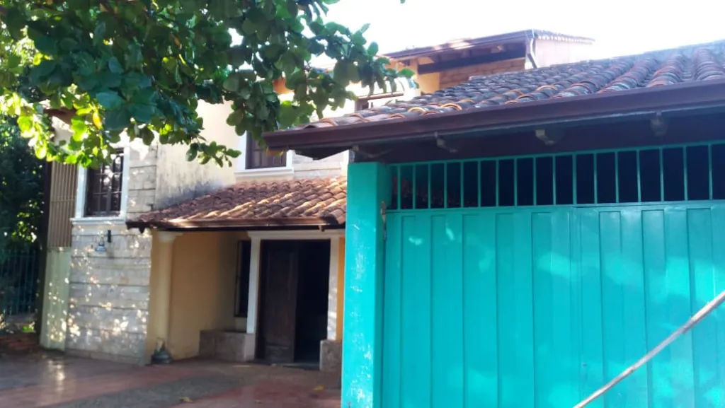 Vendo casa dos pisos zona km 15 y medio Tajuasape Barrio Santa Librada zona San Lorenzo — foto 3
