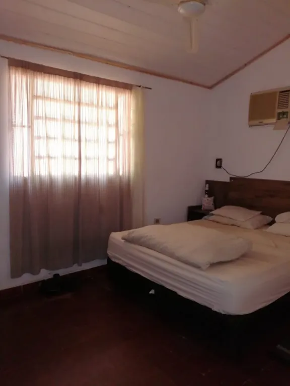 VENDO CASA EN LUQUE- ZONA COLEGIO DE POLICIA — foto 2
