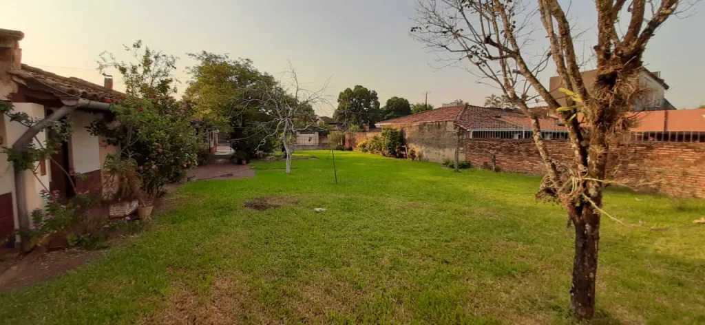 OFERTA!!! Amplia casa detrás de la municipalidad de Fernando de la Mora — foto 2