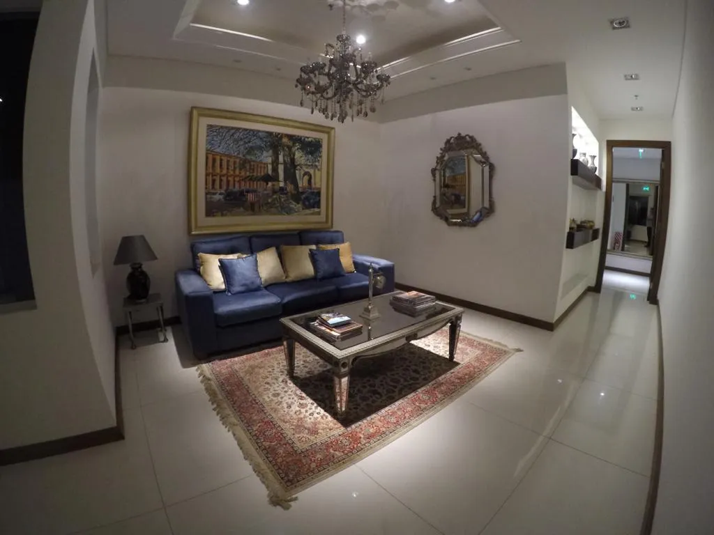 PROX. AVDA. SANTA TERESA-GOETHE: TIPO PENTHOUSE, 3 SUITES, VISTA PANORAMICA, 1.800 USD — foto 2