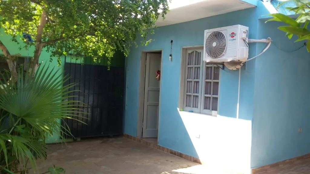 HERMOSA Y AMPLIA CASA EN SAN LORENZO — foto 3