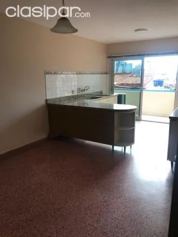 Alquilo Deptos. enormes con area de servicio incluida en centro de Asuncion — foto 2