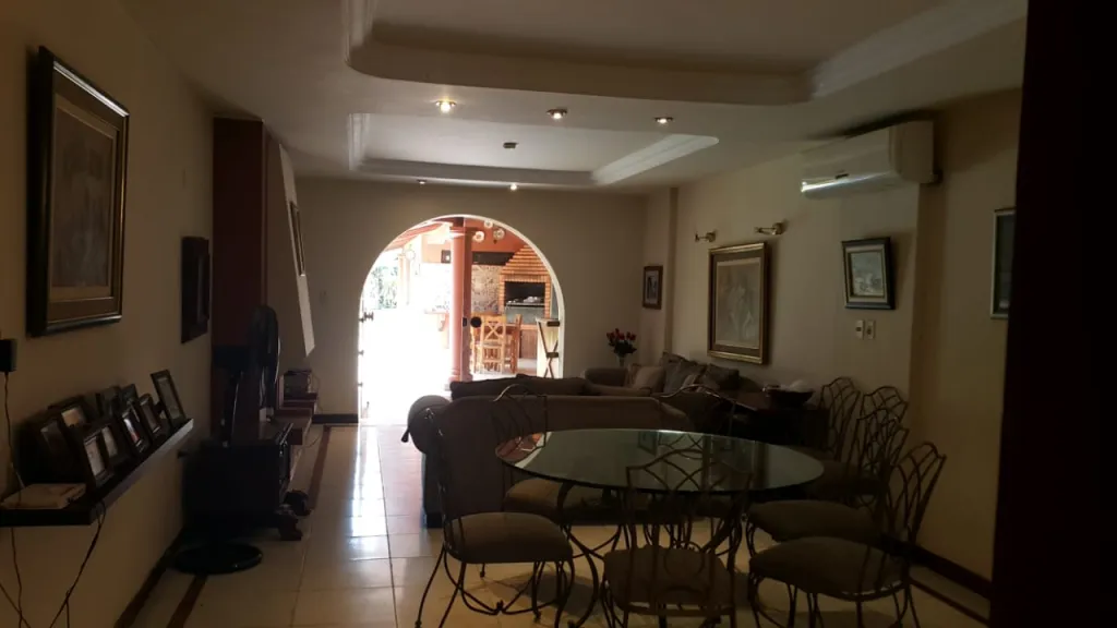 VENDO CASA EN ASUNCIÓN BARRIO MARISCAL ESTIGARRIBIA — foto 3