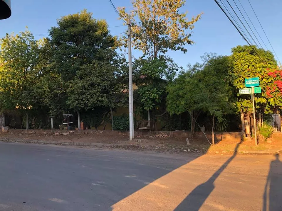 Vendo Terreno con Casa z MRA al costado de la expo — foto 3