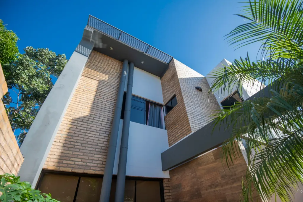 EXCLUSIVA CASA MINIMALISTA EN VILLA ADELA - LUQUE — foto 2