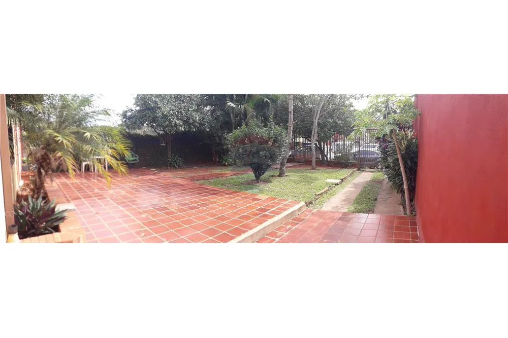 CASA DE 2 DORMITORIOS EN LUQUE, ZONA RAKIURA, EXCELENTE UBICACION — foto 2