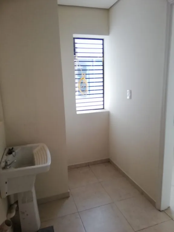 ALQUILO LINDO DEPARTAMENTO DE 3 DORMITORIOS EN BARRIO JARA!! — foto 2