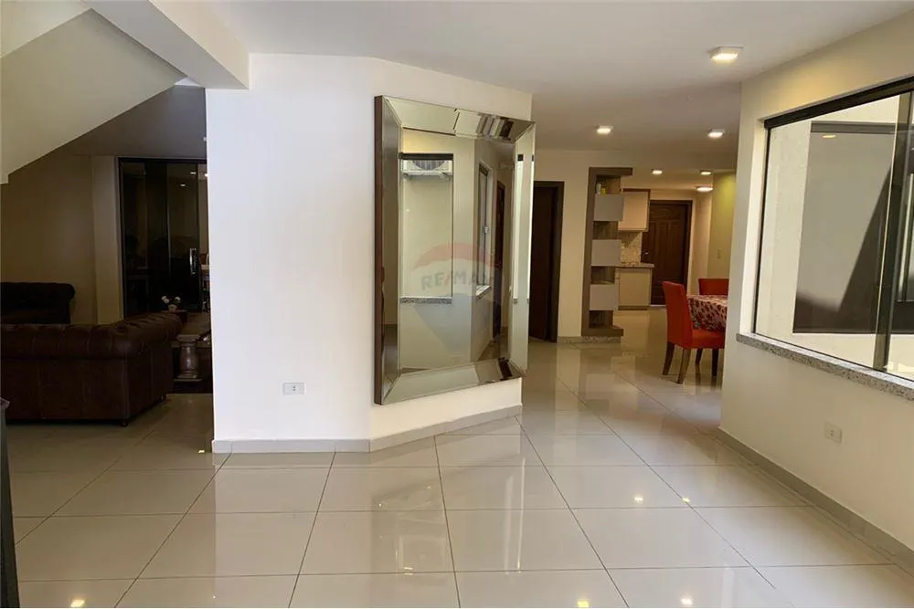OFERTA VENDO HERMOSA RESIDENCIA EN LOS LAURELES — foto 2