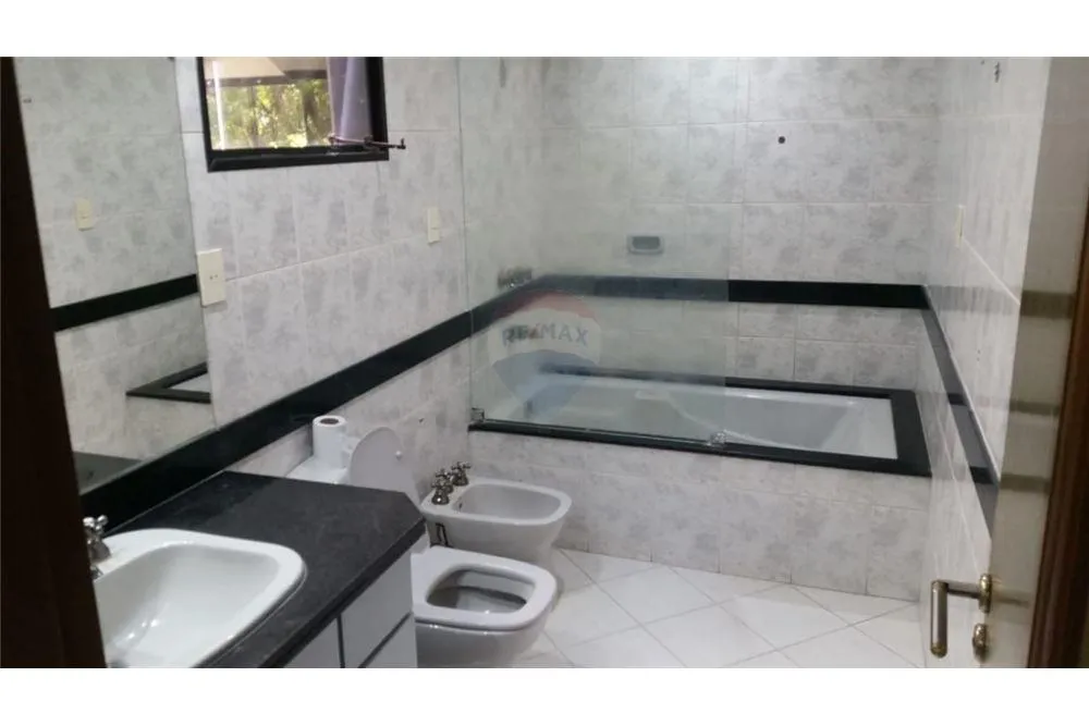 VENDO RESIDENCIA EN BARRIO TEMBETARY — foto 3