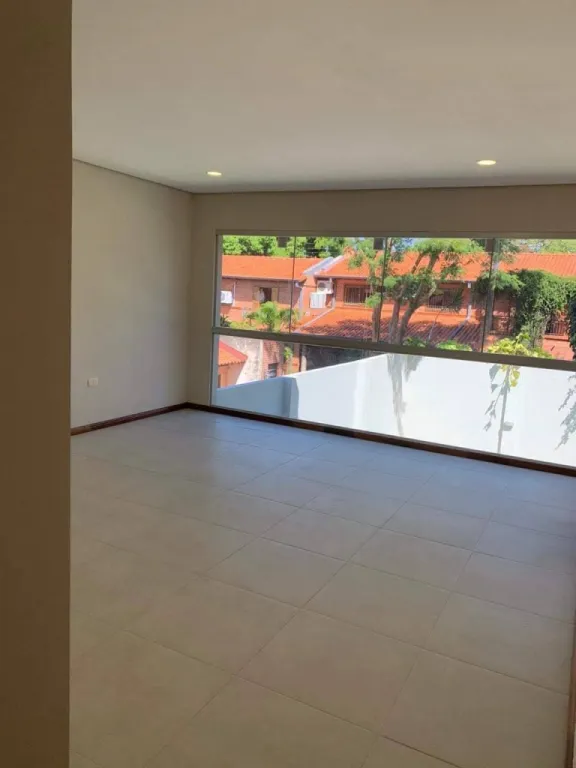 VENDO CASA ZONA MBURUCUYA — foto 3