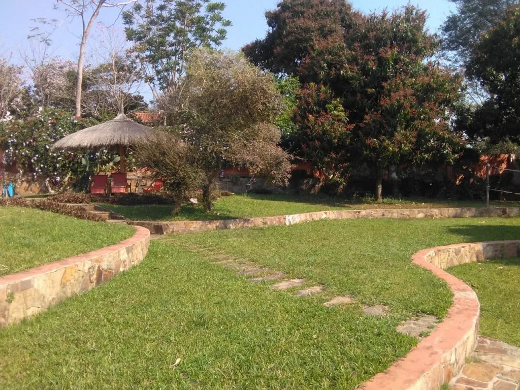 Vendo maravillosa casa quinta el centro de Itacurubi de la Cordillera — foto 2