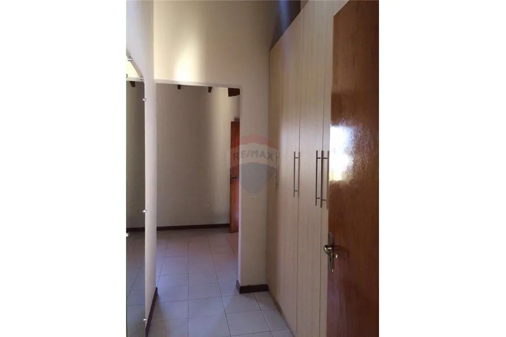 DUPLEX EN BARRIO SAN jORGE ZONA GOETHE — foto 2