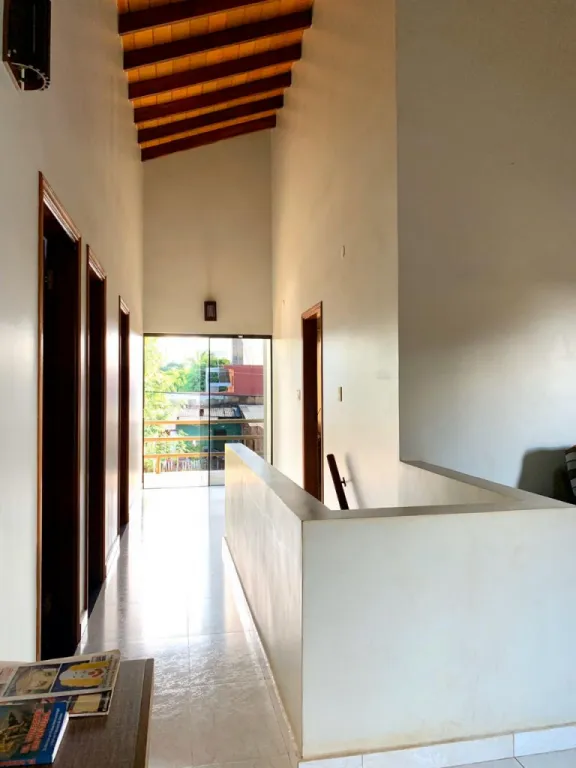 🇵🇾 Vendo hermosa Residencia ubicada en el km 6 12 Barrio San Isidro — foto 2