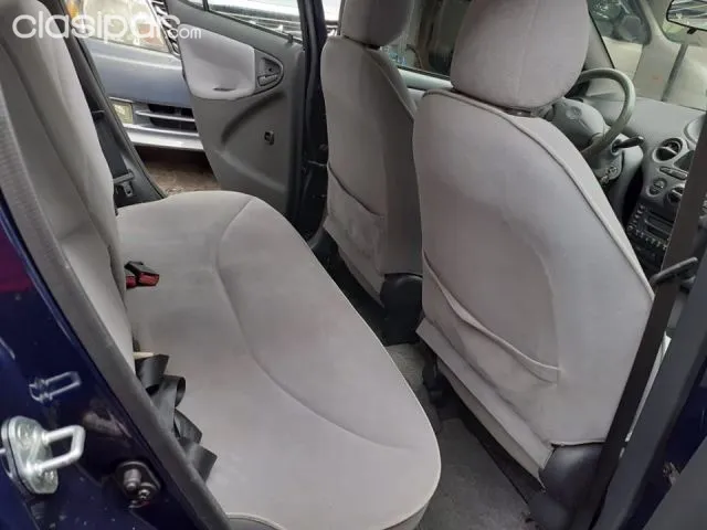 Toyota Vitz 2000 — foto 4