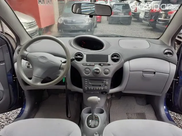 Toyota Vitz 2000 — foto 5