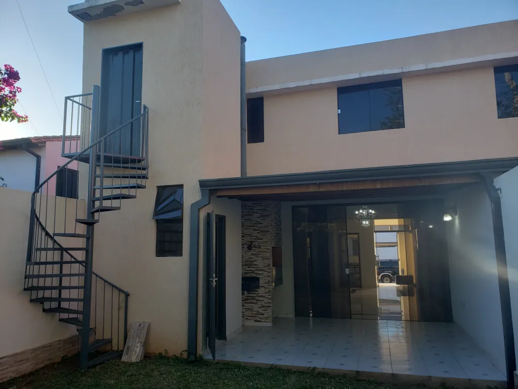 VENDO HERMOSO DÚPLEX A ESTRENAR EN LAMBARE!!! — foto 2