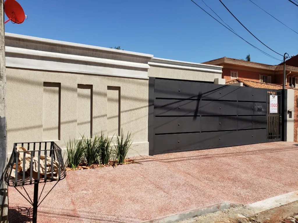 VENDO CASA EN CARMELITAS - ASUNCIÓN — foto 3