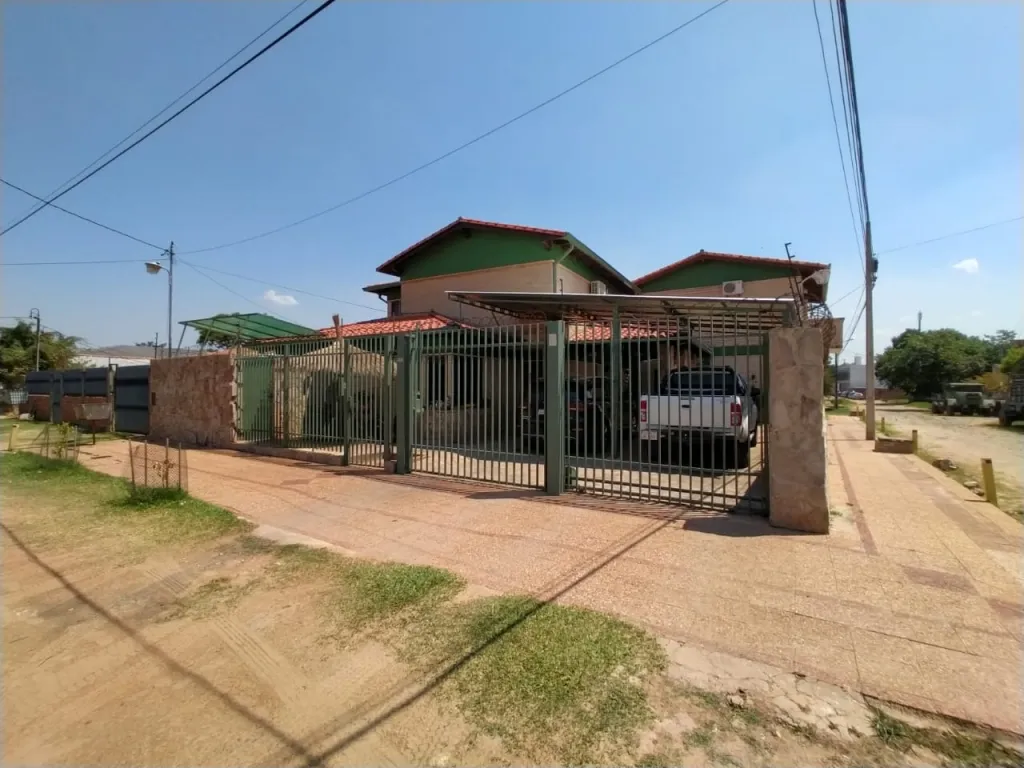 REMATO HERMOSA RESIDENCIA EN MARIANO ROQUE ALONSO. Y5439. — foto 2