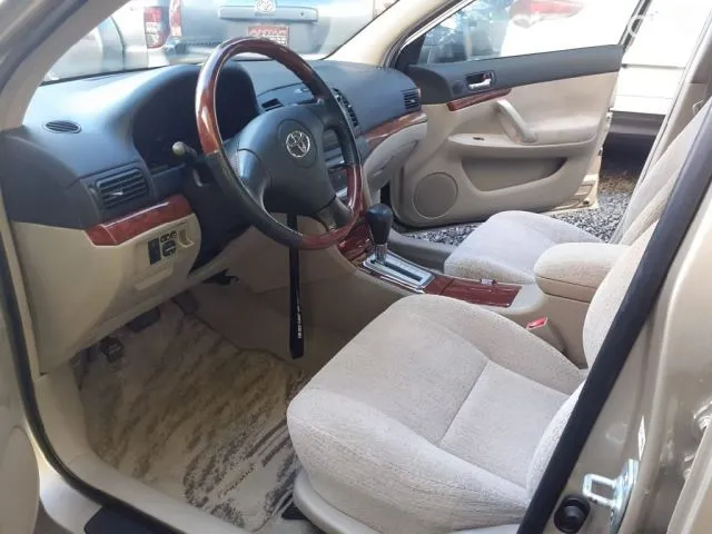 Toyota Premio 2004 — foto 6
