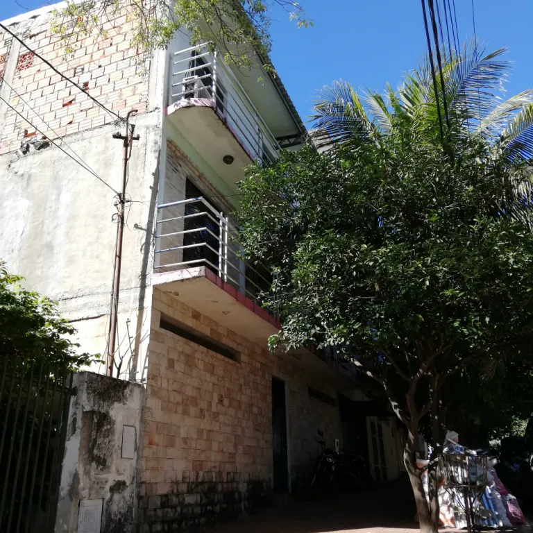 ALQUILO HABITACIONES PARA ESTUDIANTES U OFICINISTAS ZONA BARRIO JARA — foto 2