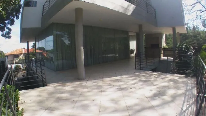 Casa minimalista de 6 dormitorios en el Yacht y Golf Club Paraguayo — foto 2