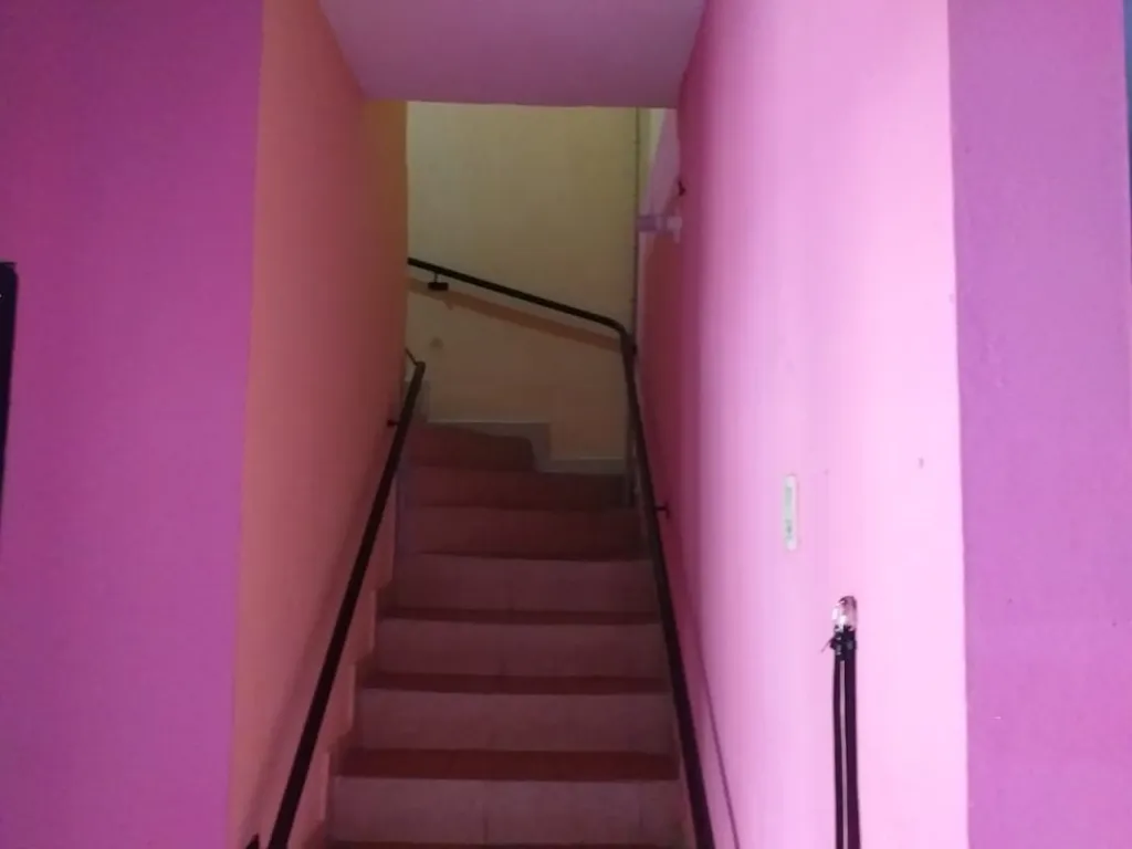 VENDO DUPLEX EN ESQUINA, EN LAMBARE. Y5444. — foto 3