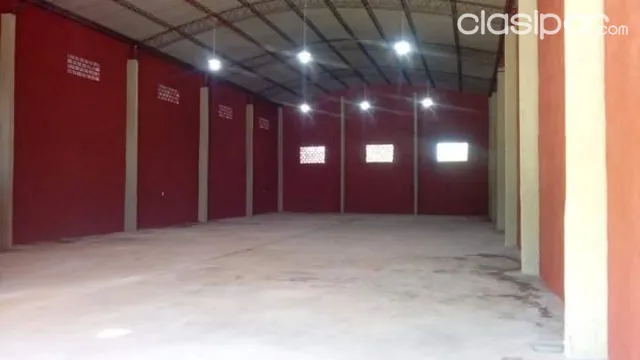 ITÁ: 380M2 + 1.080M2 (OFICINA, SALONES, DEPOSITO, PARKING) 4.500.000 GS. — foto 3