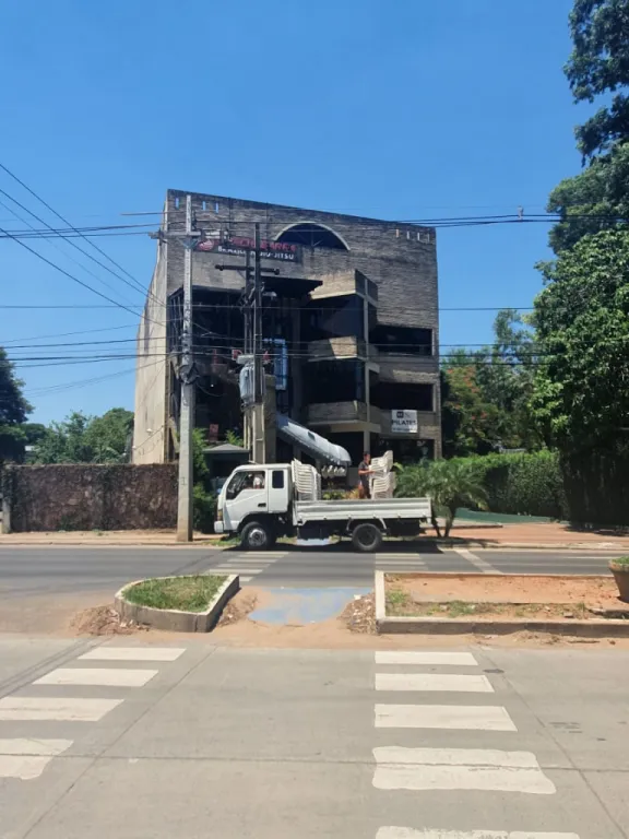 Edificio - Venta - Paraguay Asunción Mburucuyá Edificio sobre Santisima Trinidad — foto 2