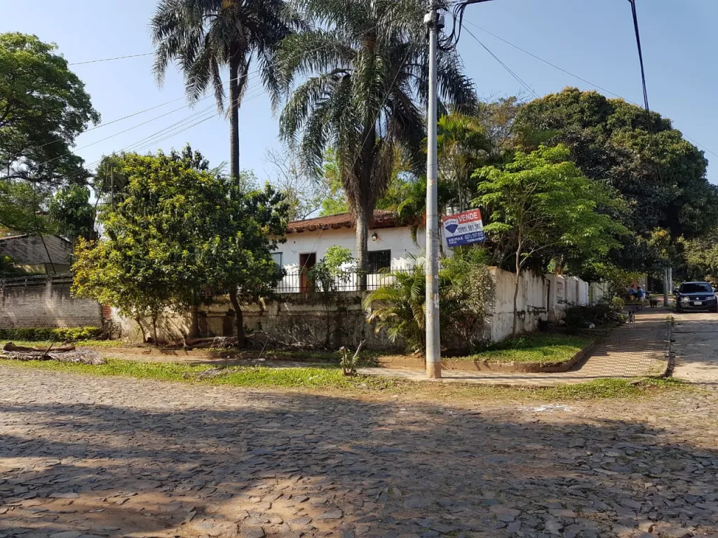 Terreno de 446m2 en Venta - Auna cuadra de Molas Lopez! — foto 2