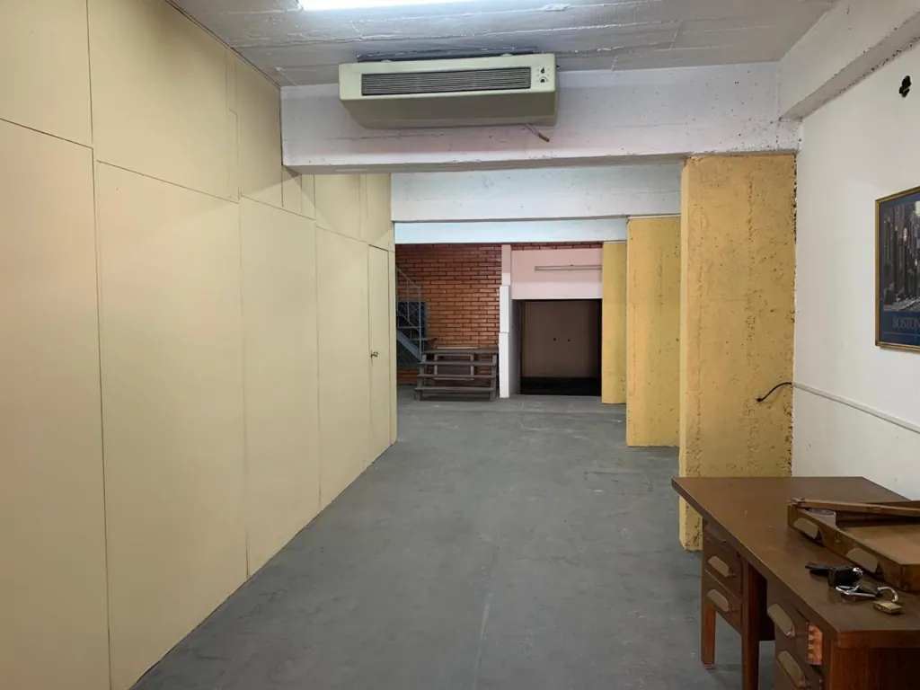 VENDO TINGLADO CON OFICINAS. CENTRO — foto 2