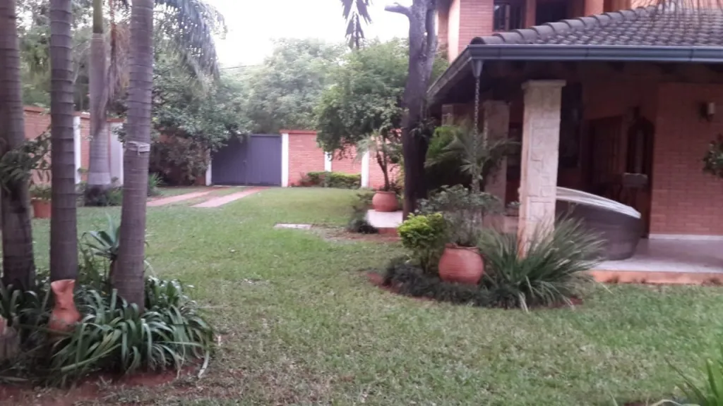Casa zona Villa Morra — foto 3