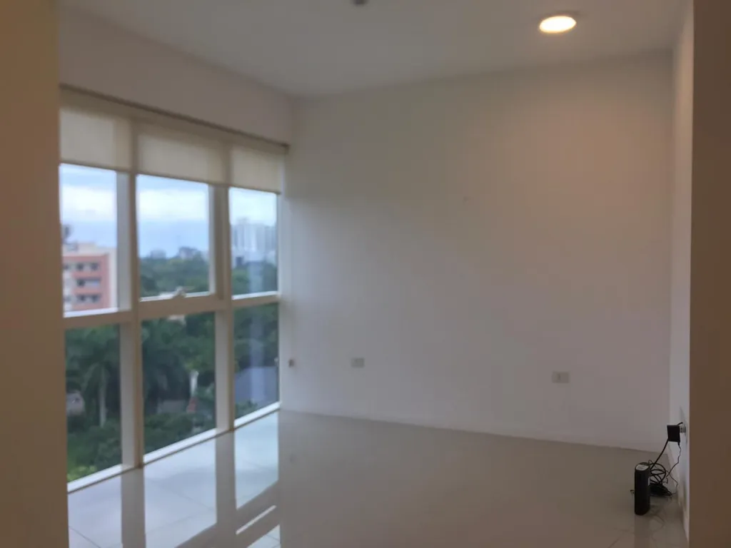 En venta departemento de un dormitorio.Edif The Tower, Avda asta Teresa — foto 3