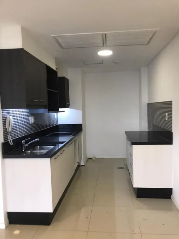 VENDO DEPARTAMENTO EN THE TOWER — foto 3