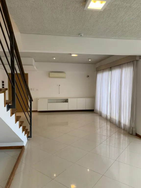 VENDO PENTHOUSE. PARQUE PERON. LAMBARE — foto 3
