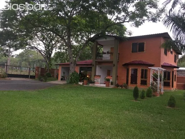 Vendo Casa con patio grande en MRA #1611481  en Paraguay