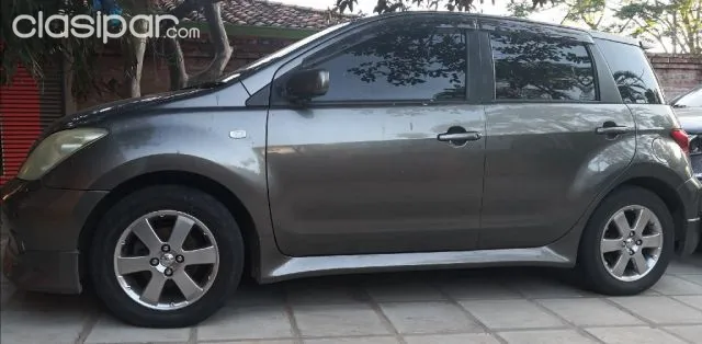 Vendo Toyota Ist 2004 Gris Humo Impecable 1612338 Clasipar Com