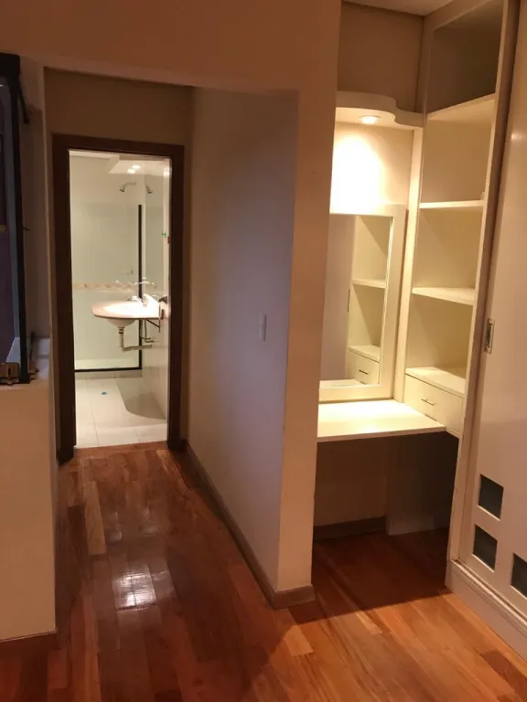 VENDO AMPLIA RESIDENCIA A PASOS DE SANTA TERESA — foto 3