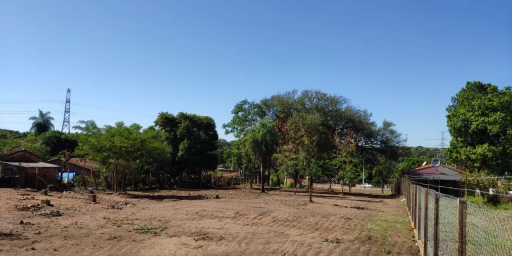 Terreno sobre la Avda Defensores del Chaco-Lambare — foto 2