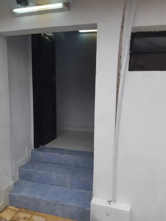 SE ALQUILA DEPARTAMENTO EN LAMBARE ZONA TERMINAL P. BAJA — foto 3