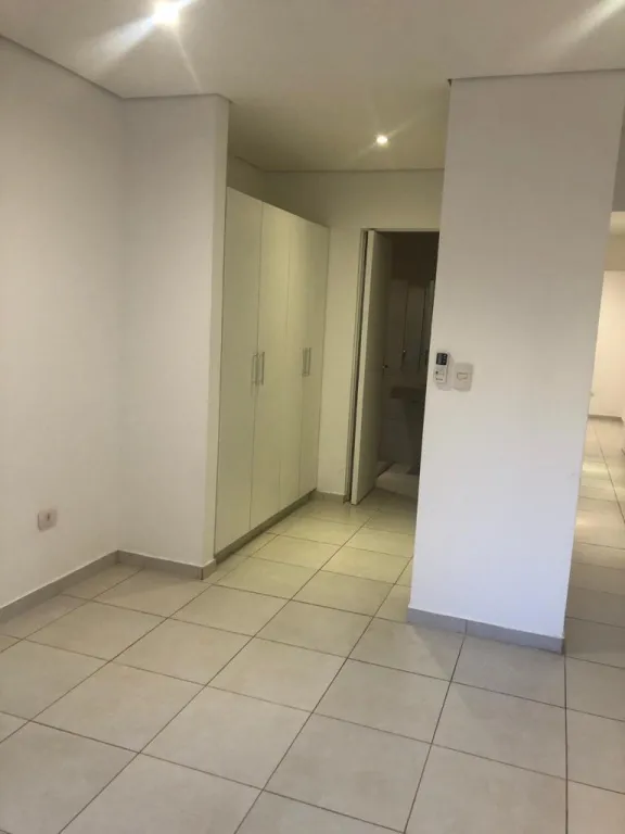 ALQUILO AMPLIO DPTO C AREA DE SERVICIO EN CONDOMINIO LAS MERCEDES — foto 3
