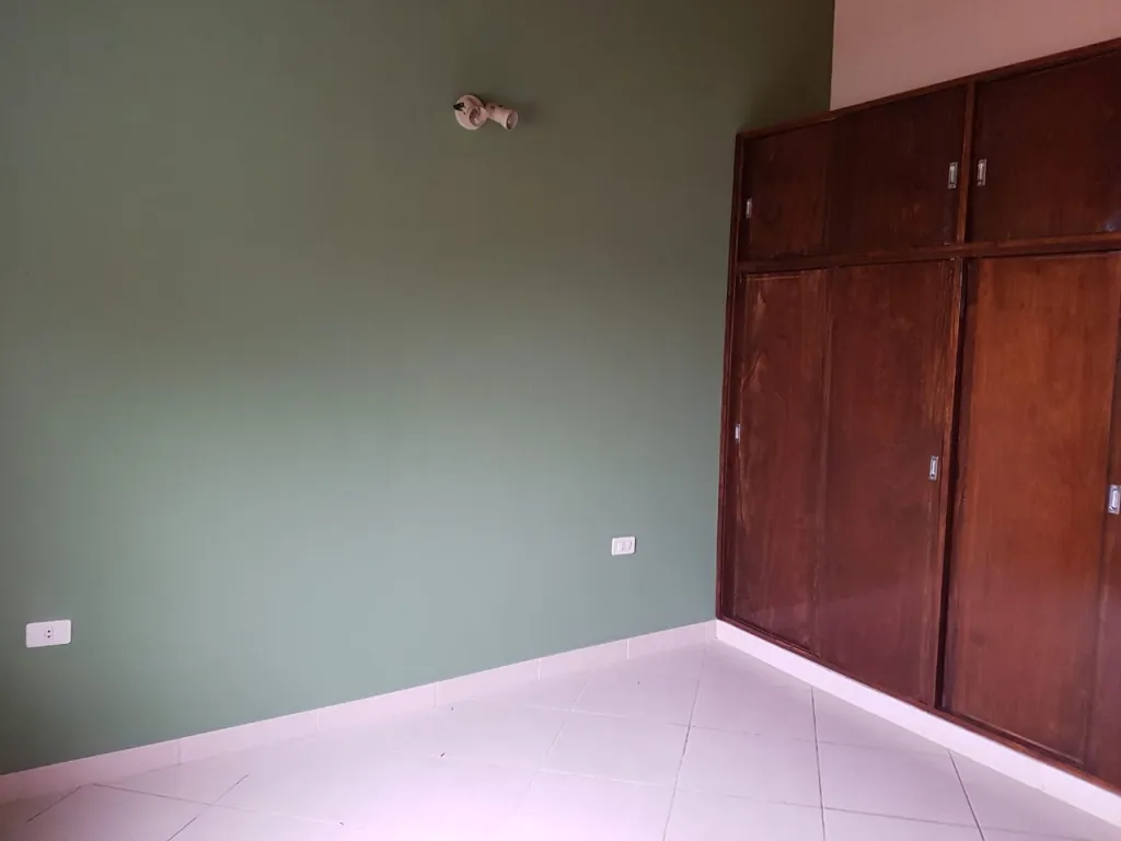 ALQUILO HERMOSO DUPLEX EN LAMBARE — foto 2