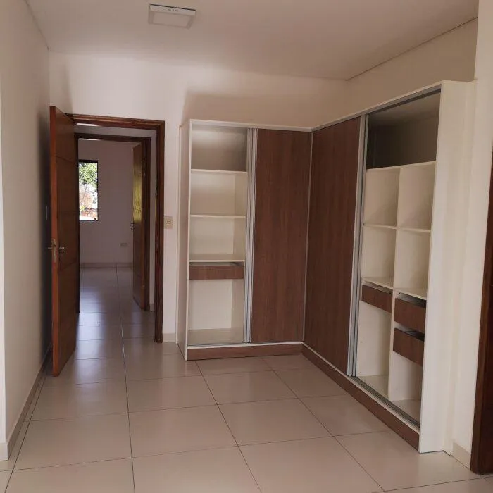 VENDO DUPLEX EN MARIANO ROQUE ALONSO — foto 3