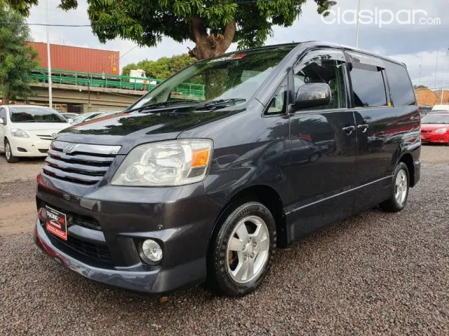 Toyota Noah 2004 - foto 2