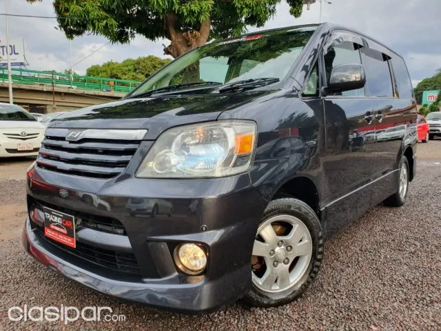 Toyota Noah 2004 — foto 6